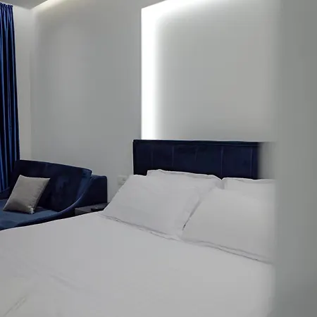 Bana Apartment Qeparo