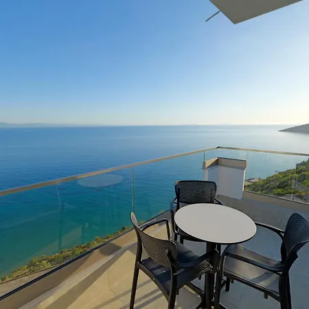 Apartment Bana Qeparo
