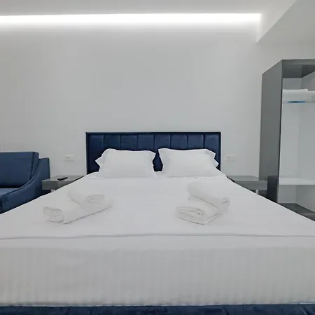 Bana Apartment Qeparo